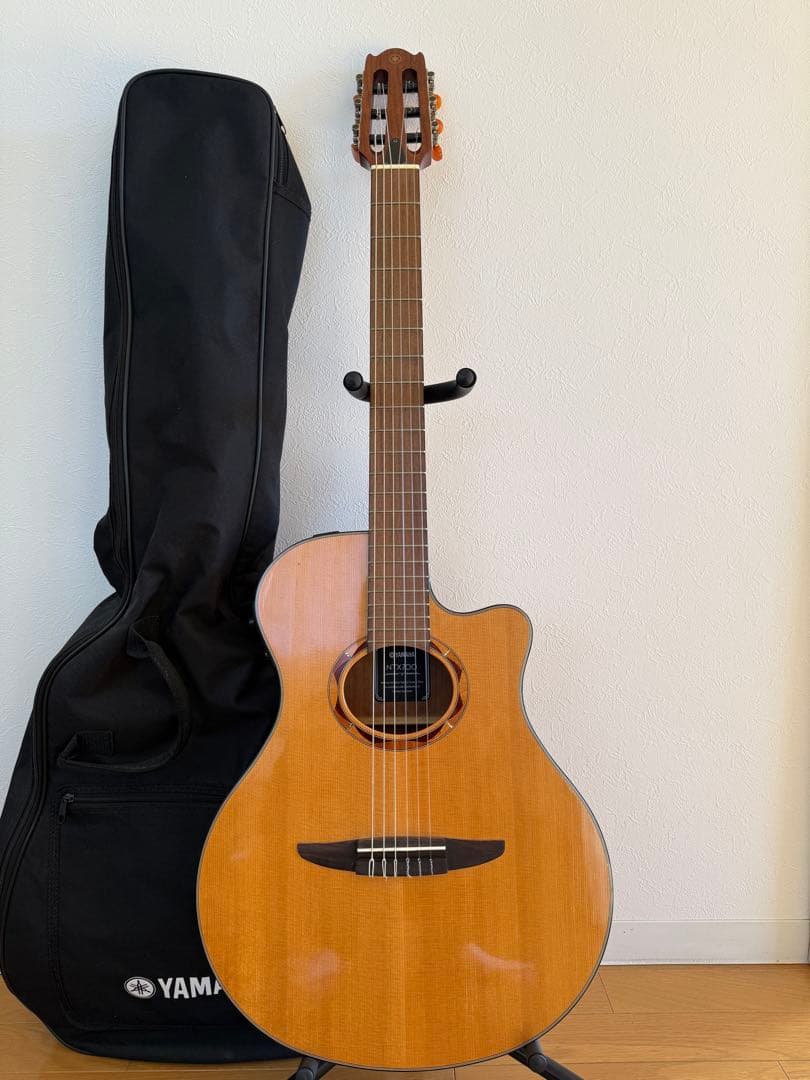 美品 YAMAHA NTX700 classical guitar