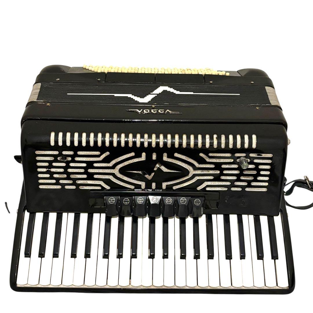 【希少】VOGGA 120ベース アコーディオン 41鍵 ピアノ式 南米モデル