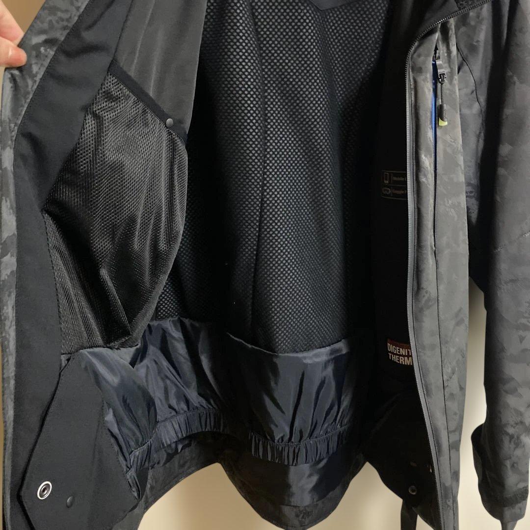 フェニックス　黒　ブラック　カモフラージュ スキーウェア　ジャケット