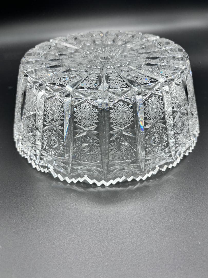 クリスタルガラス 大皿 ディスプレイ　炭入れ　直径２３ｃｍ　?