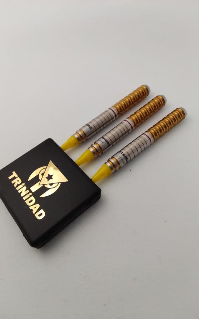 優*様 新作!TRiNiDAD GOMEZ TYPE 16!新品同品!ダーツセッ