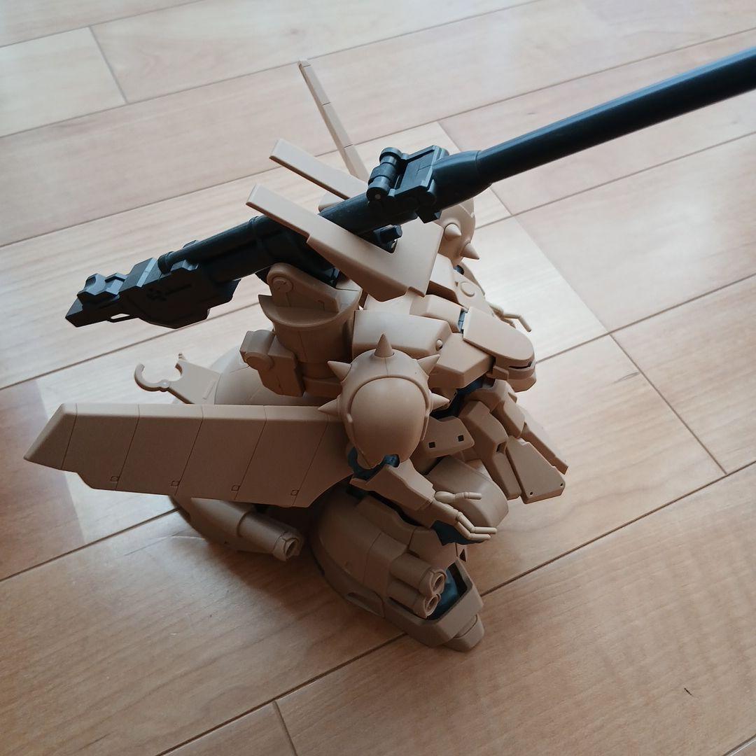 ロボット魂　ザメル　ロボットフィギュア ベージュ スパイク付き