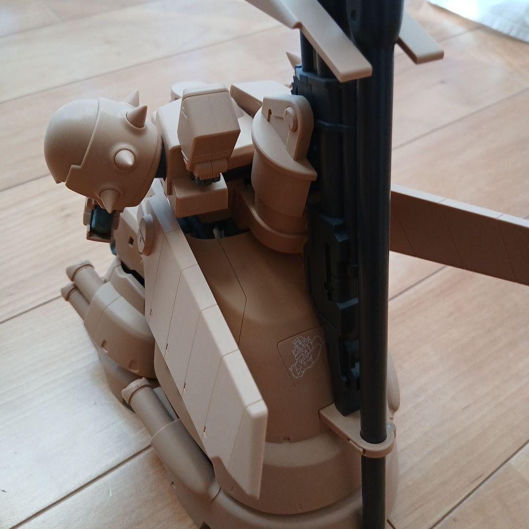 ロボット魂　ザメル　ロボットフィギュア ベージュ スパイク付き