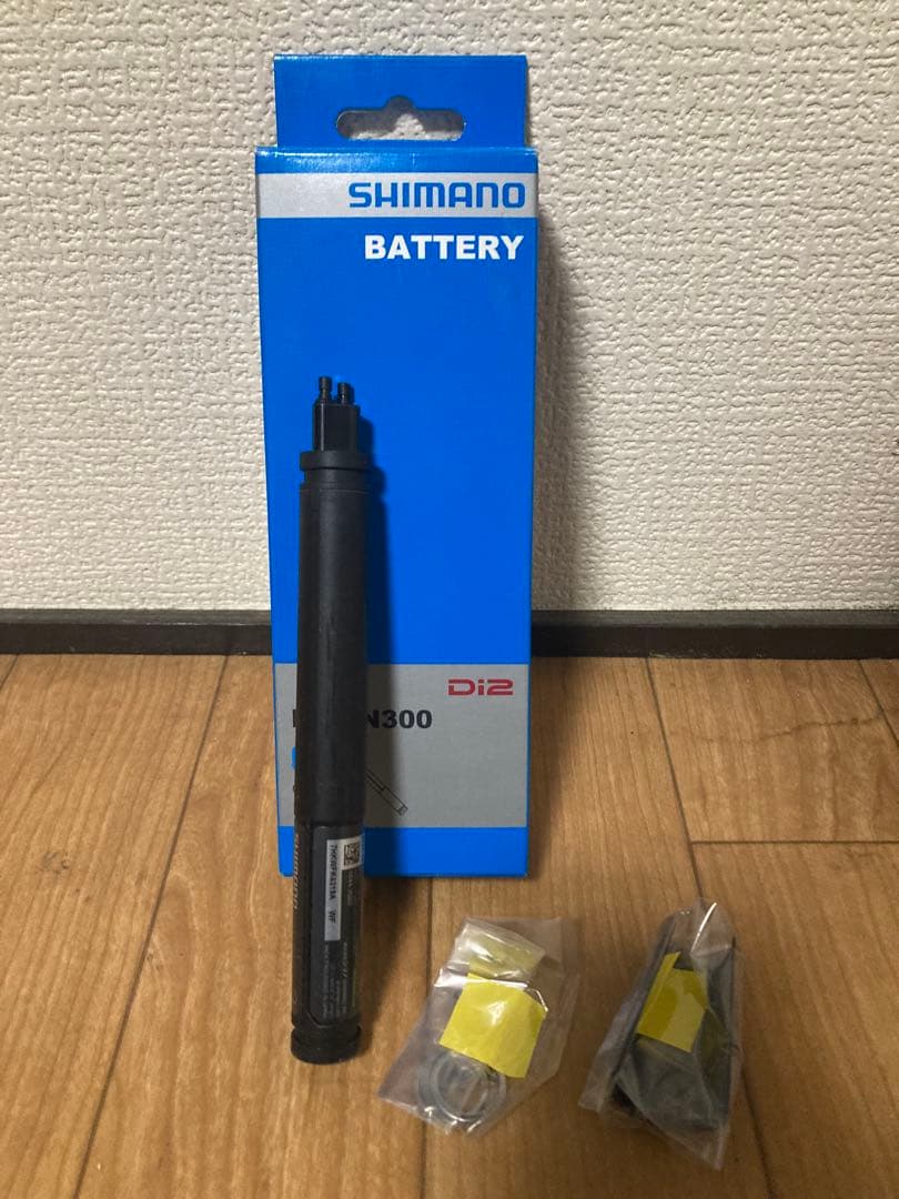 パーツ SHIMANO Di2 BT-DN300