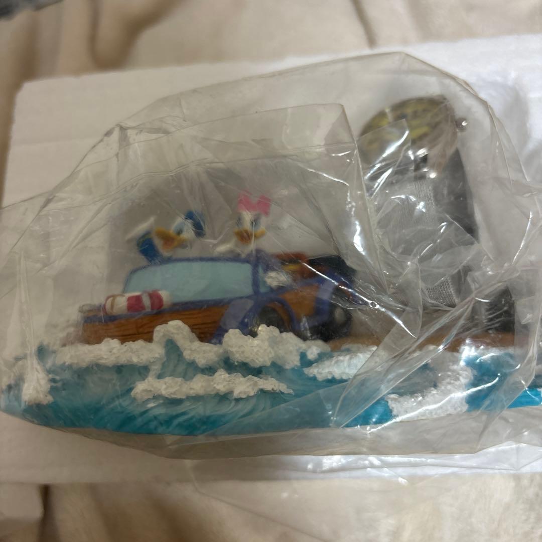 ディズニー　ミッキー ドナルドダック　腕時計　置物 陶器 限定 ステンレス