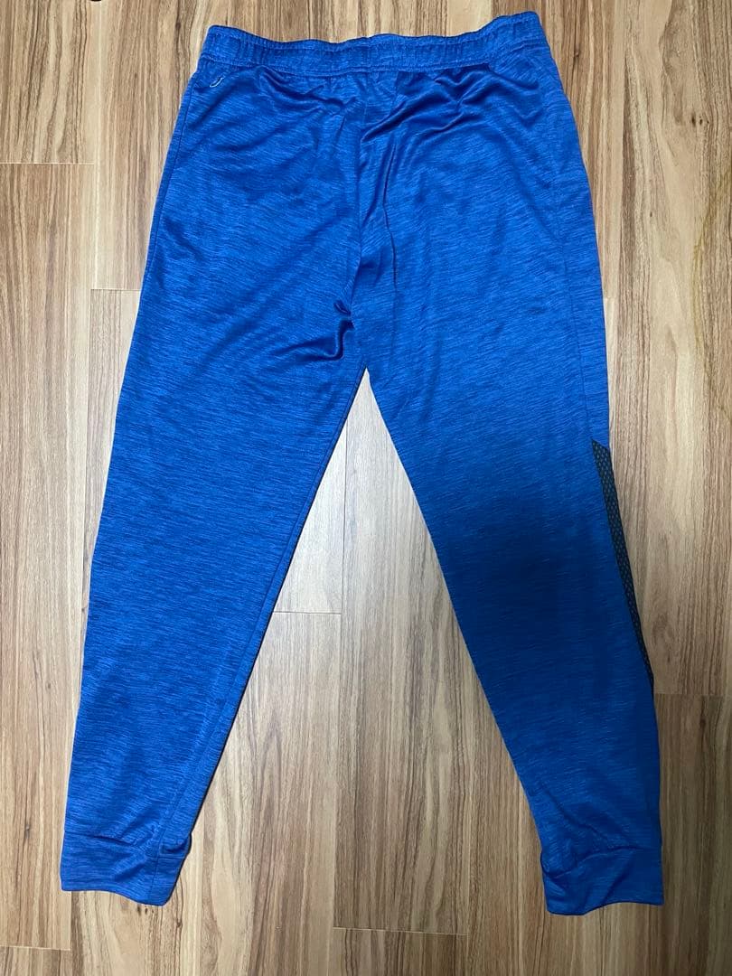 プーマ　上下セット　トレーニングウェア　ジャージ