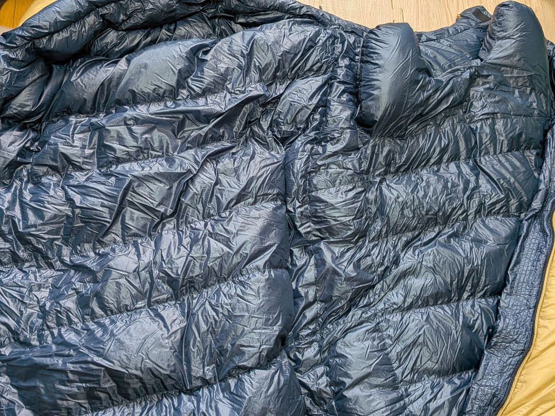 b*l様 イスカ　ISUKA エアプラス 630　シートゥーサミット Evac2