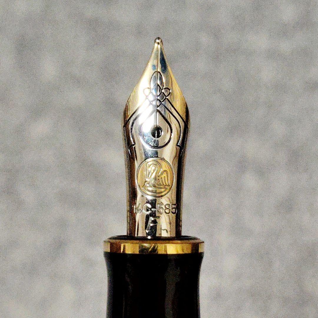 【最終価格】Pelikan ペリカン万年筆 スーベレーン M400　ブラック　F
