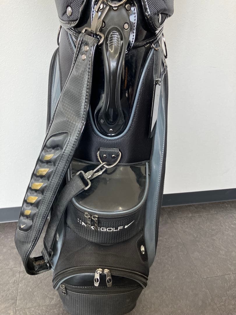 値下げ！NIKE GOLF ナイキ ゴルフ キャディバッグ　ゴルフバッグ