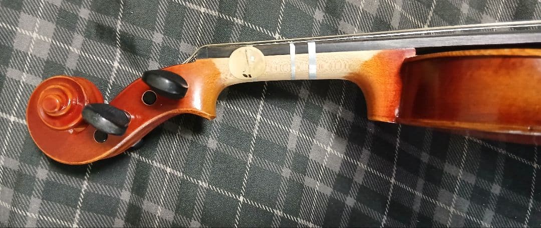 鈴木バイオリン 1/16 No200 SUZUKI　新品弓　新品弓 ケース 付き