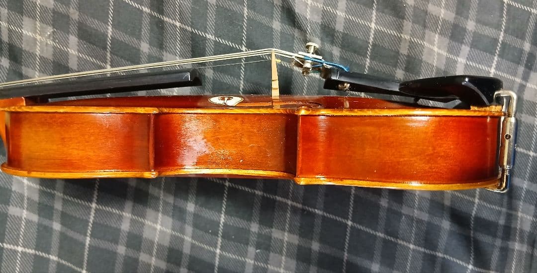 鈴木バイオリン 1/16 No200 SUZUKI　新品弓　新品弓 ケース 付き