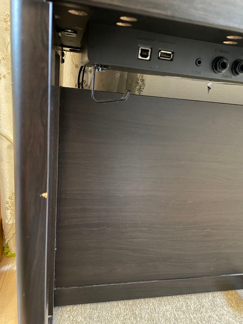 Roland HP704 電子ピアノ　送料込み