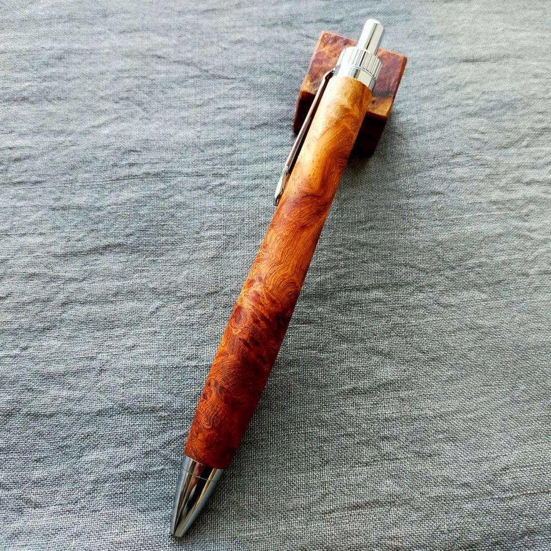 本花梨瘤紅白　濃淡　ハンドメイド　木軸ボールペン　G2　天然木　シルバー