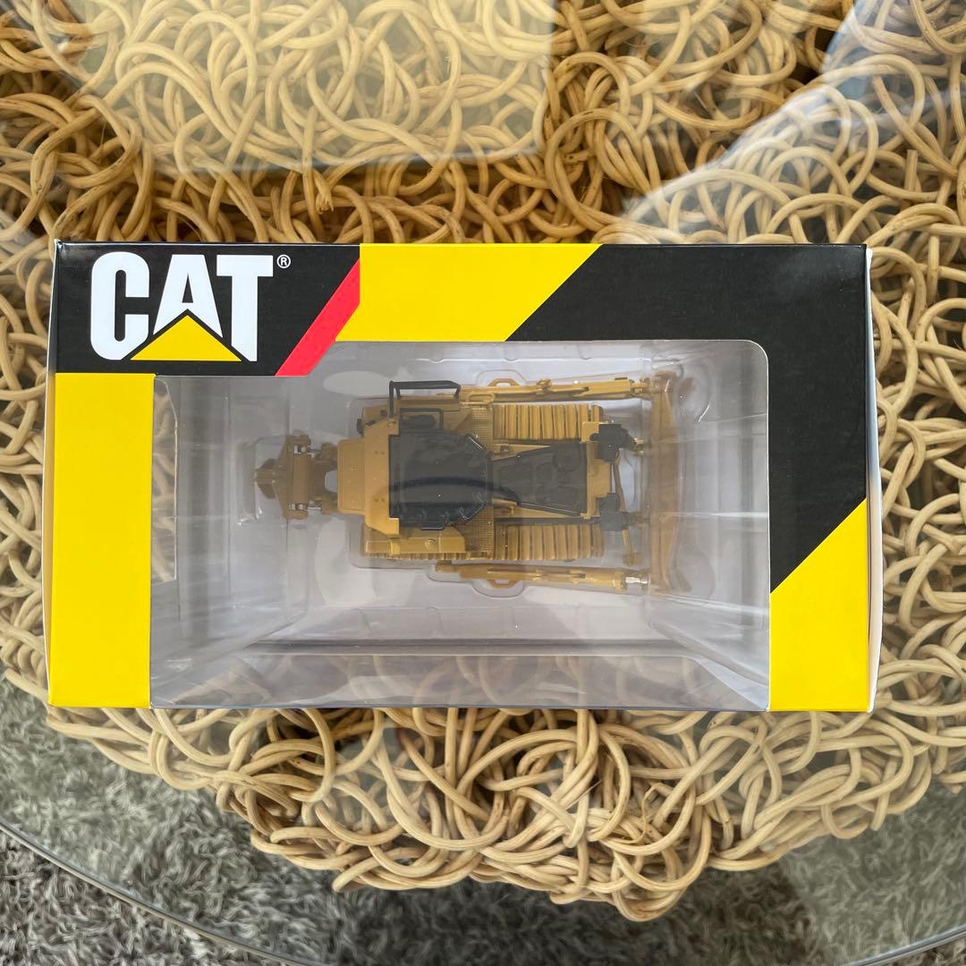 ミニカー CAT D8T TRACK-TYPE TRACTOR 1:50