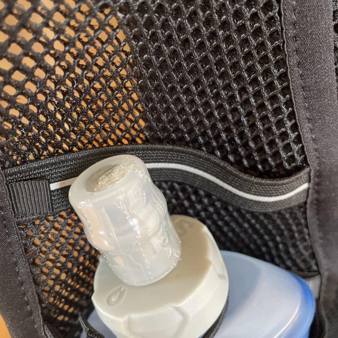 SALOMON 【新品未使用タグ付き】ランニングベスト ボトルポケット付き