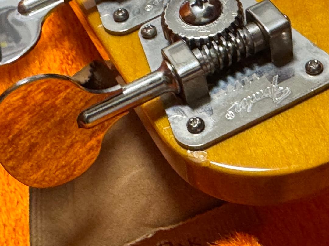 Fender American Vintage II 1966 レアカラー