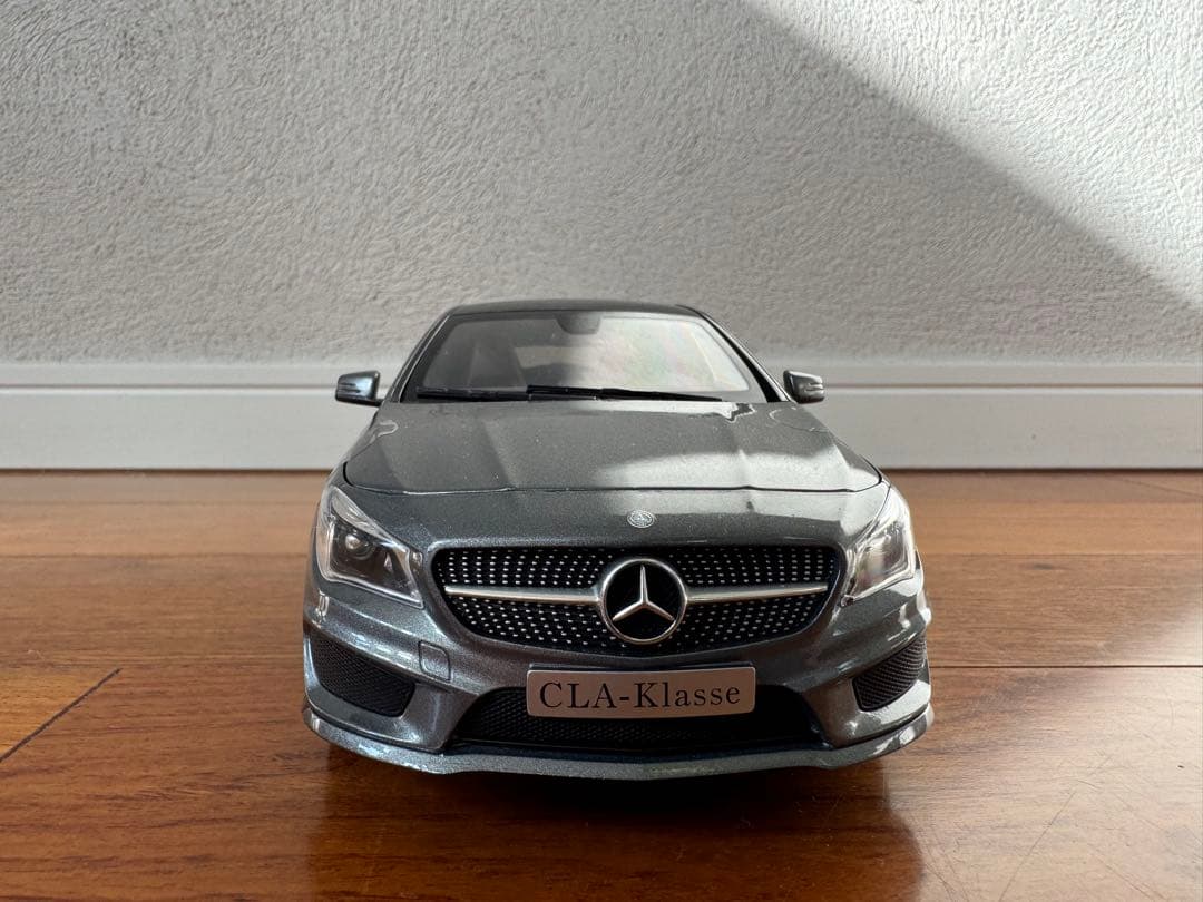 ノレブ　メルセデス・ベンツ CLA シューティングブレーク　1/18