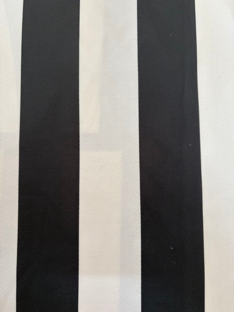 正規品 超希少 中古 美品 ユベントス 01/02 トレゼゲ Lサイズ