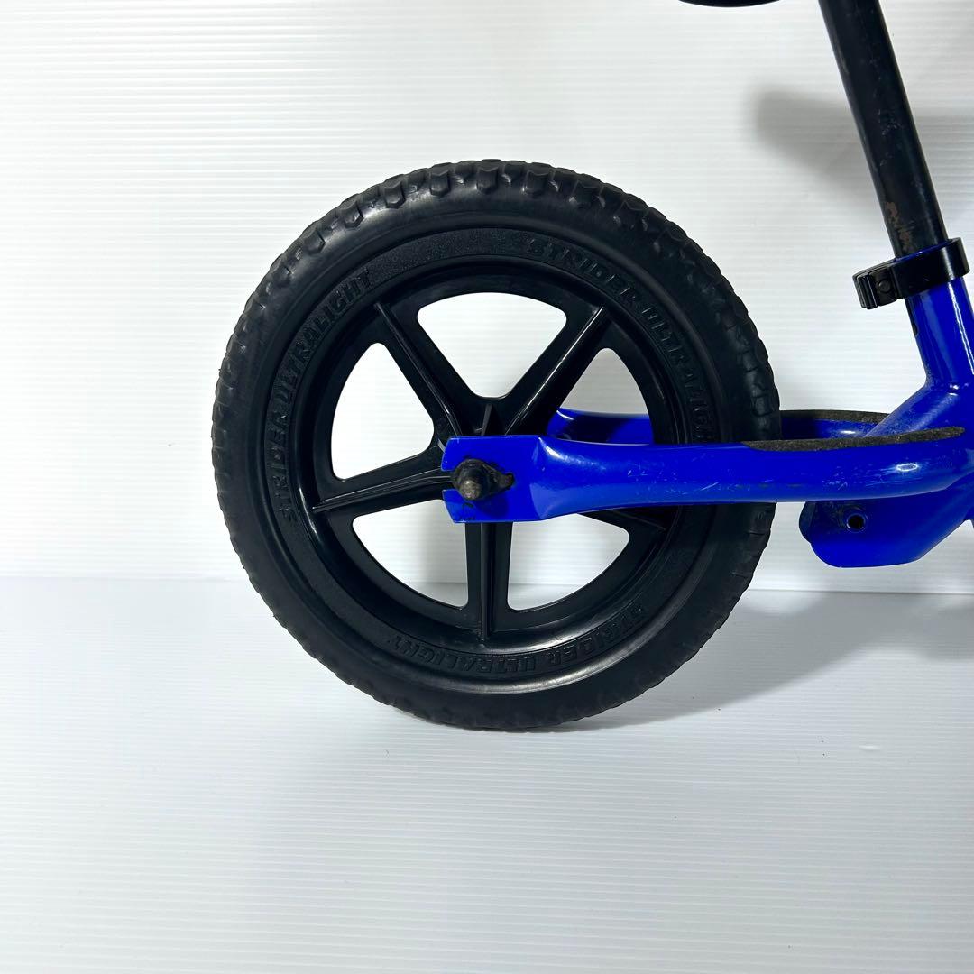 美品☆ストライダー クラシック 12 キックバイク ブルー 補助なし