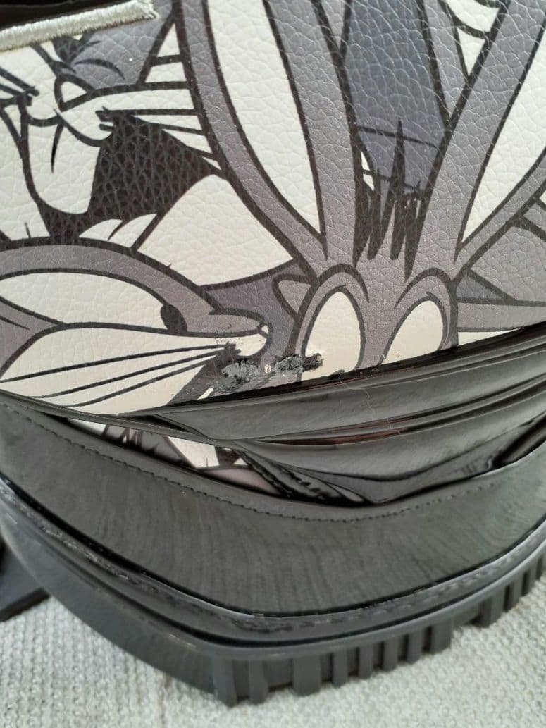 LAPIS MASTR BUNNYとBugs Bunny コラボ