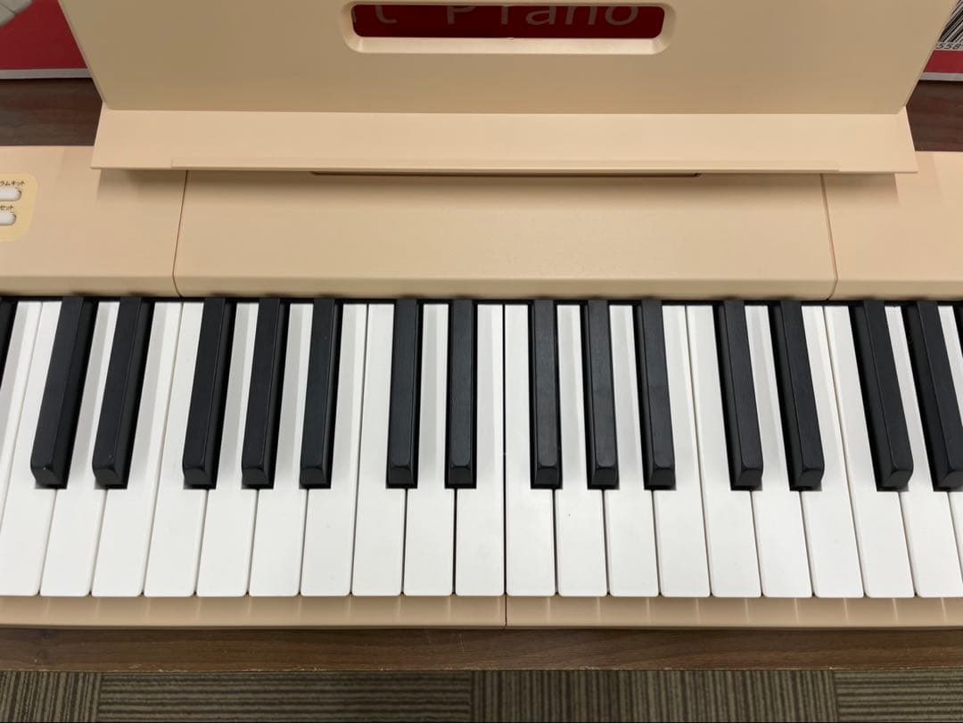 電子ピアノ　88鍵盤　充電タイプ　スリム軽量 オークベージュ