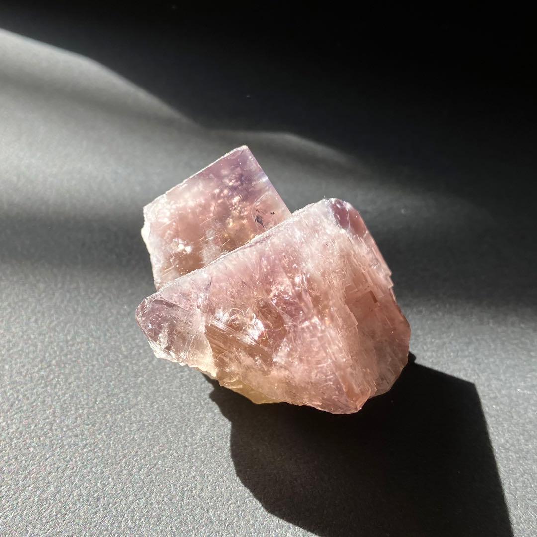 フローライト　レディアナベラ Sherry Twins Pocket 鉱物標本