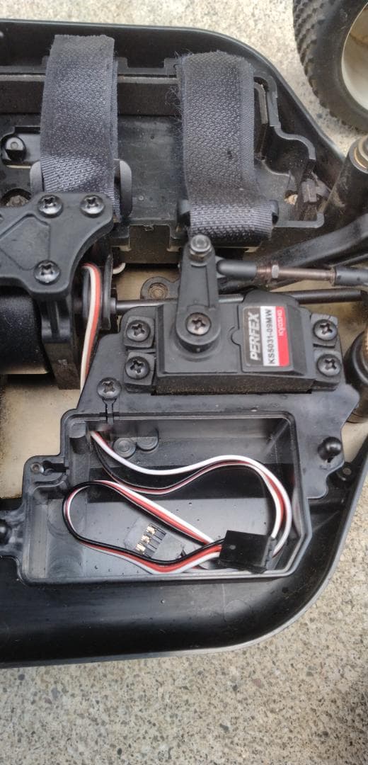 京商　KYOSHO インファーノ MP9e　電動ラジコンバギー