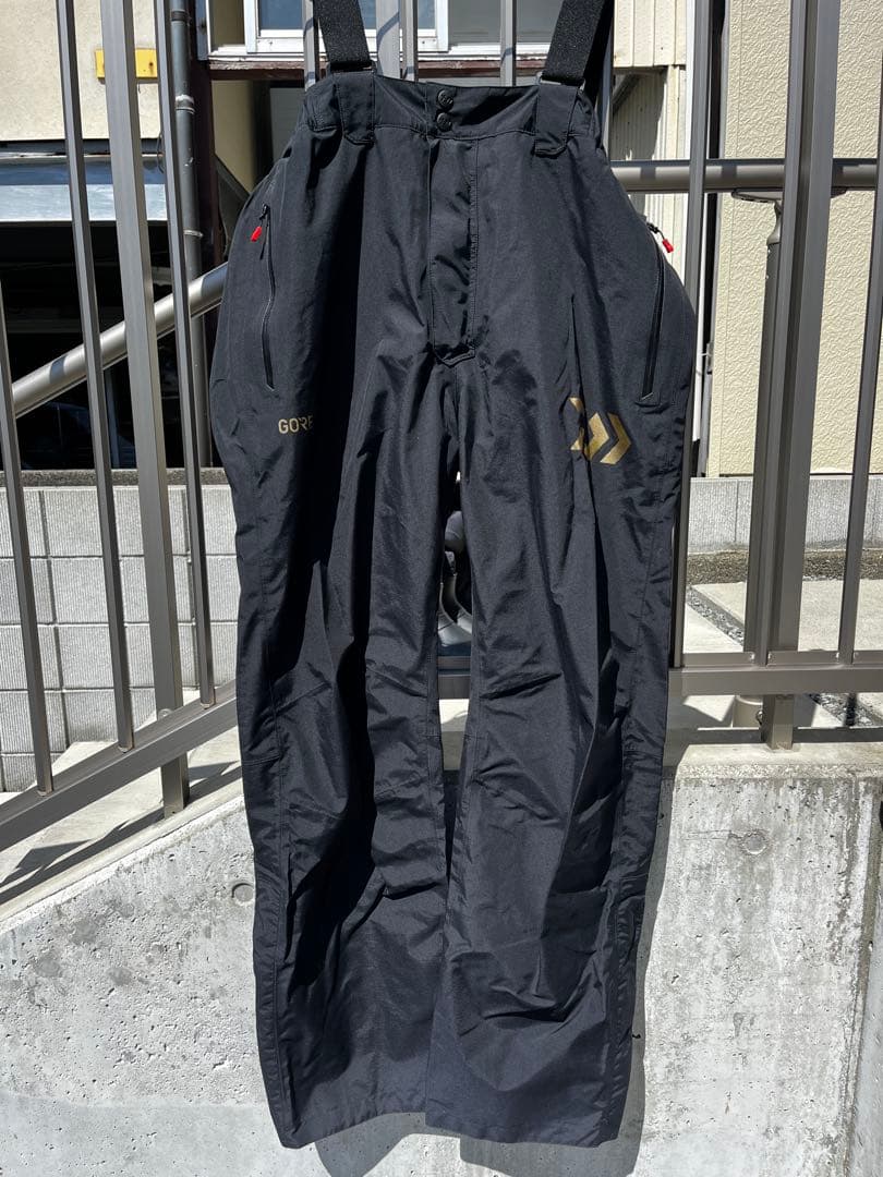 DAIWA GORE-TEX 上下 ウェア ブラック ※メンテ用洗剤付き