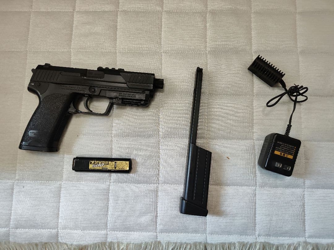 次世代電動ガン　SCHR-H、次世代電動ガンUSP 他おまけ多数