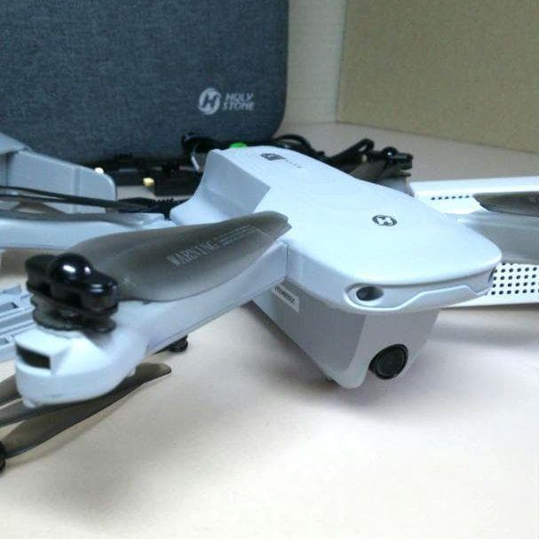 ドローン Holy Stone HS175(GPS搭載)