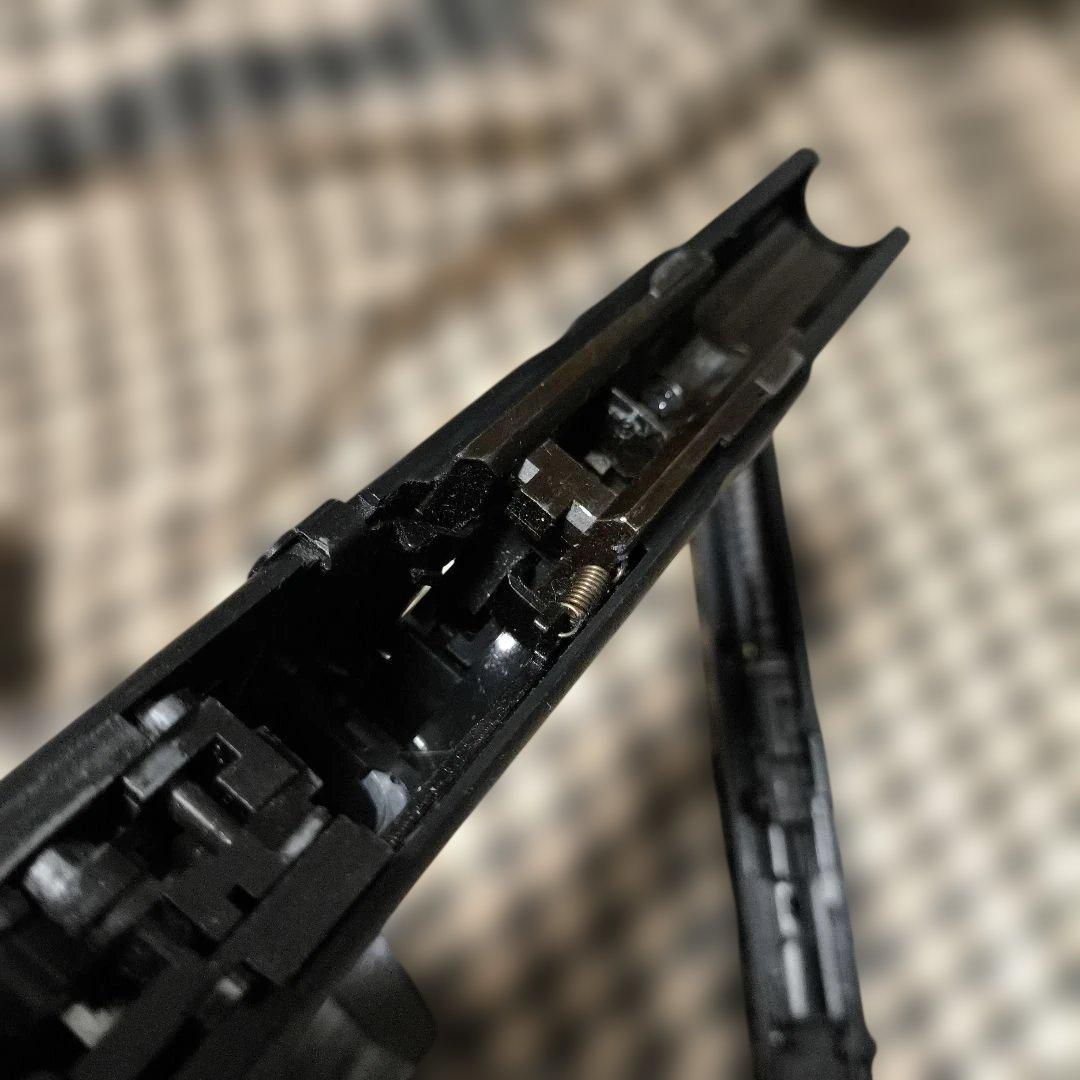 1 東京マルイ製　グロック18C　ガスブローバック　予備マグ　ホルスターセット