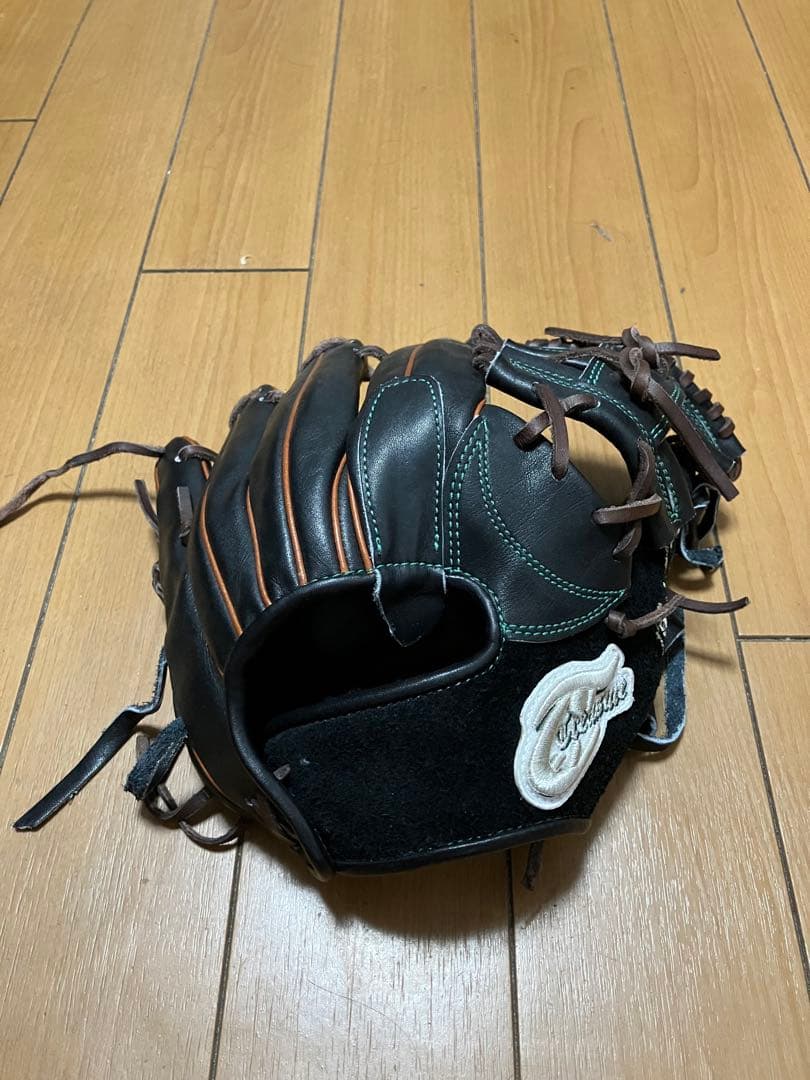 【値下げ中】トレジャー　グラブ　オーダー　軟式用　内野用