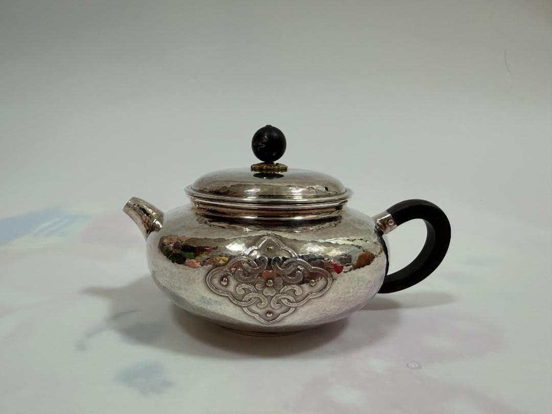 純銀製 唐草花文 急須 銀瓶 煎茶道具