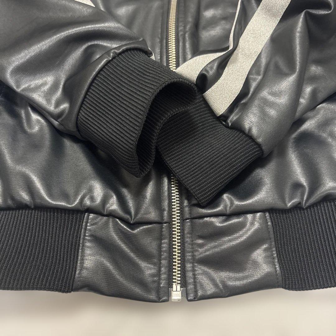 TIti⭐︎アディダス 希少★セットアップ シルバー三本ライン レザー風　M