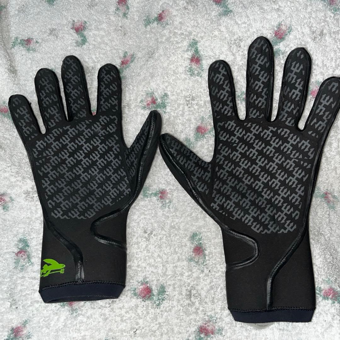 サーフィン　グローブ　ロイヤル Lサイズ3mm　パタゴニア2mmサイズL