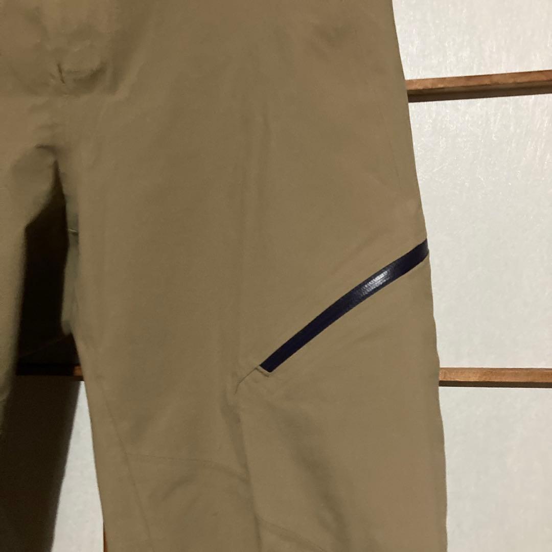 パタゴニア　パウスレイヤービブ 女性用S