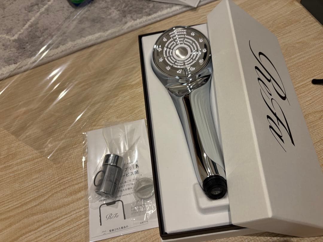 シャワー リファ ファインバブル U+ ReFa FINE BUBBLE U +