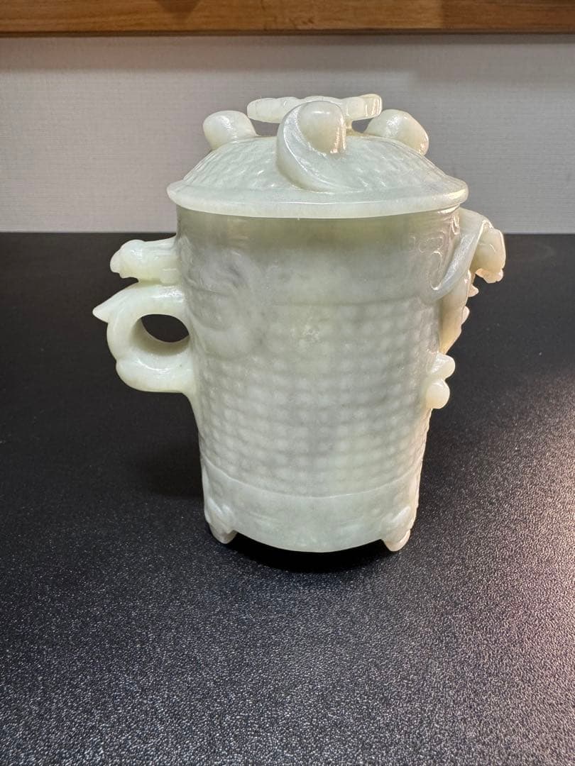 漢時代 和田玉 龍文 玉杯 中国美術 神獣置物 置物 玉彫刻古玩 旧家蔵出し