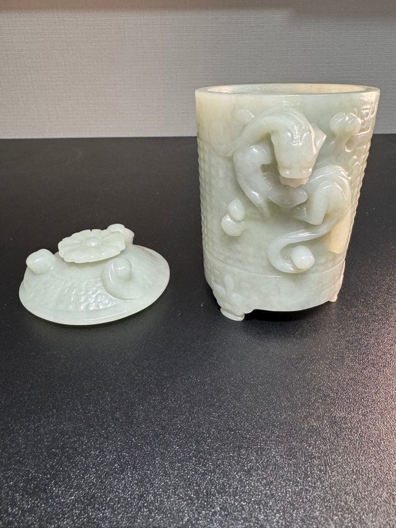 漢時代 和田玉 龍文 玉杯 中国美術 神獣置物 置物 玉彫刻古玩 旧家蔵出し