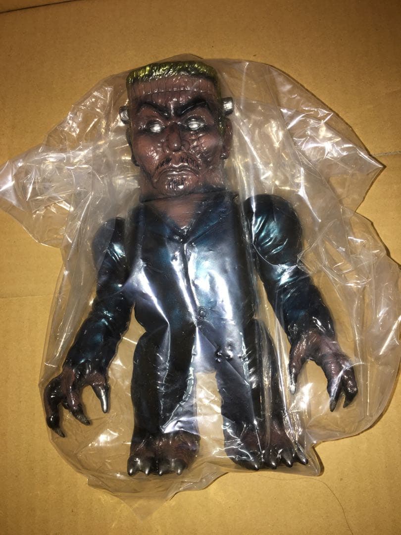 マッチョX マーミット スカルヘッドバット marmit SHB ソフビ