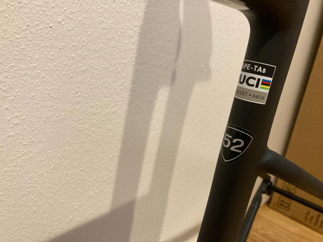 スペシャライズド TARMAC SL 8 RIVAL AXS 52 ROVAL