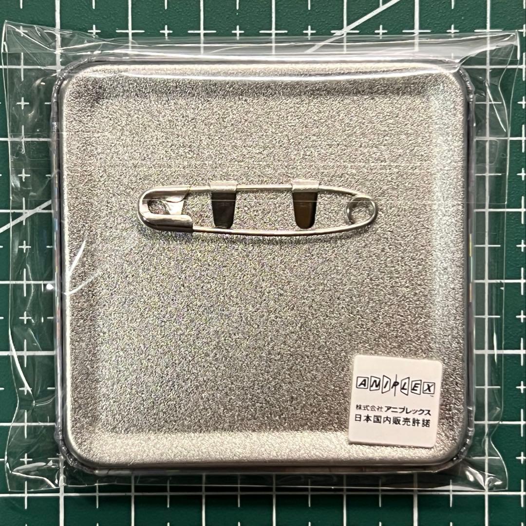 ③鬼滅の刃　モクテルバー　ロト　伊黒小芭内　グリッター缶バッジ