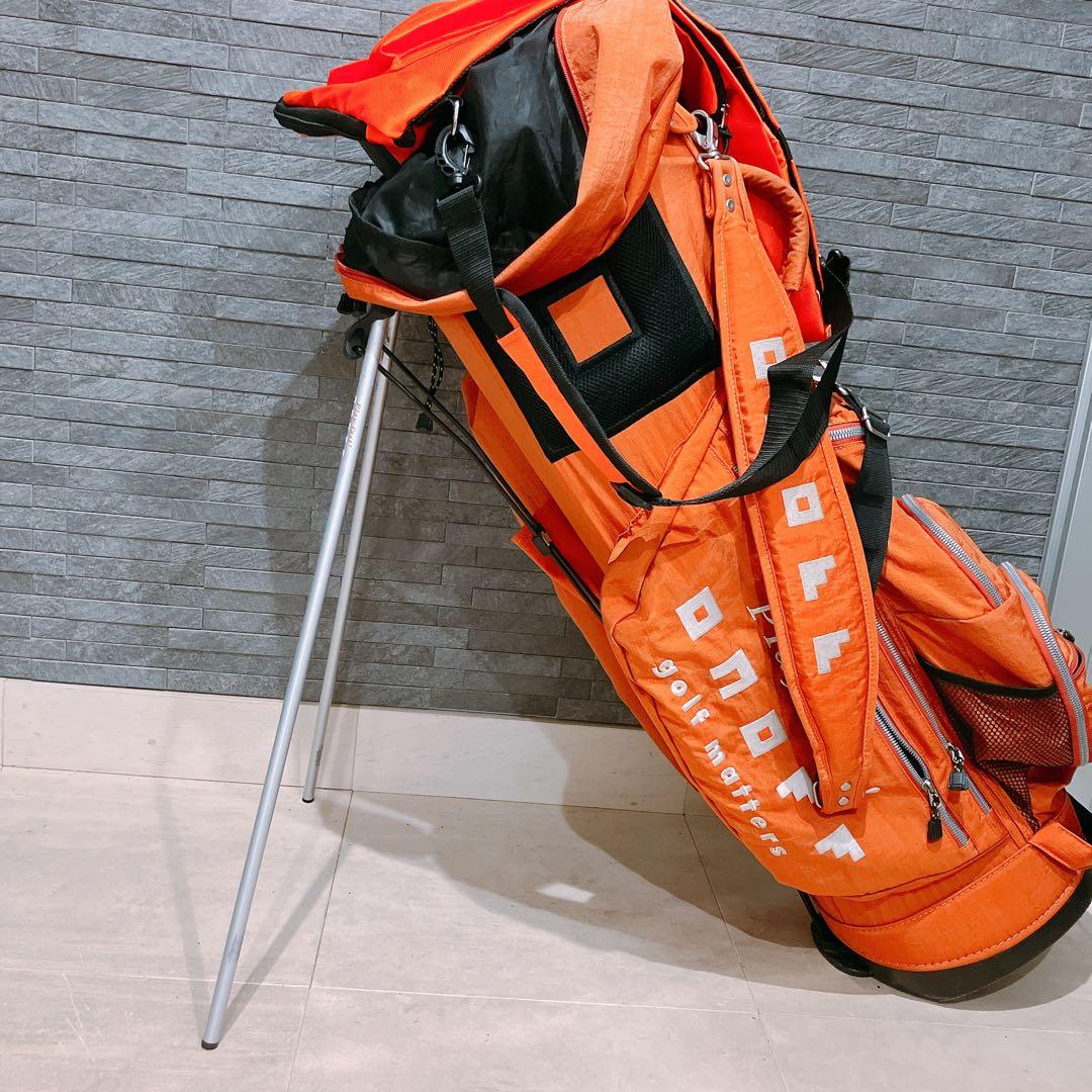 ONOFFキャディバッグ スタンド付き！