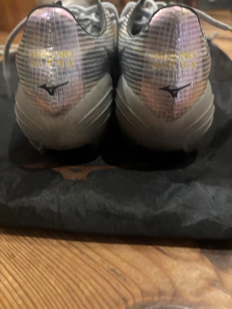 ミズノアルファ2ジャパン　サッカースパイク　袋付き