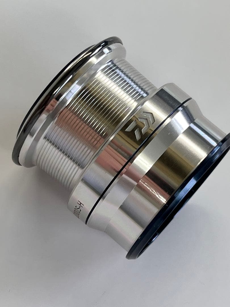 18イグジスト FC LT2000S-H スプール＋ドラグノブ ケース付き