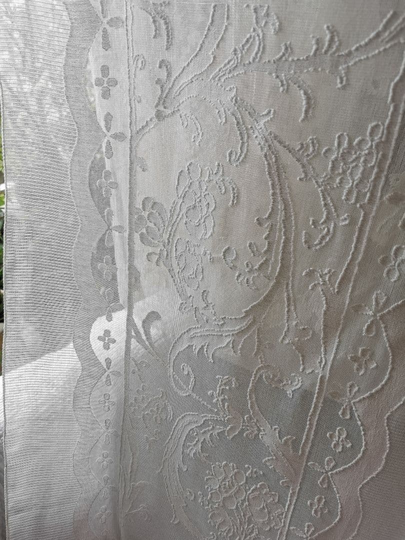 アンティーク マドラスレース アールヌーヴォーの花紋 細長いカーテンパネルクロス