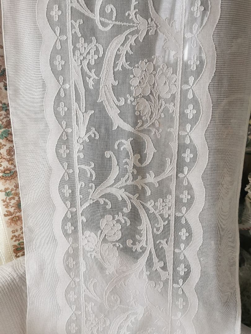 アンティーク マドラスレース アールヌーヴォーの花紋 細長いカーテンパネルクロス