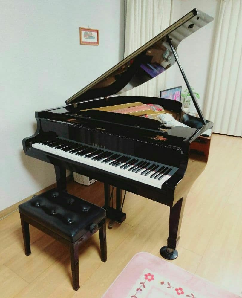 グランドピアノ　ヤマハ