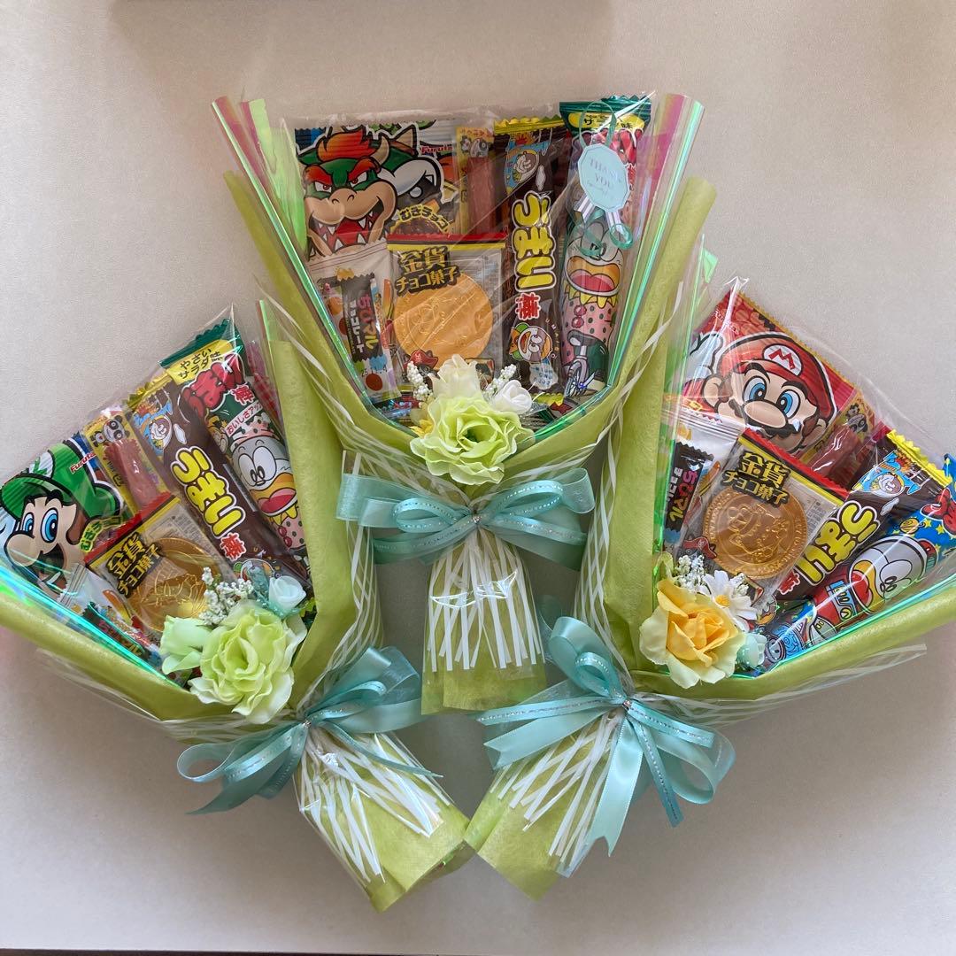 ♡ゆったん♡プロフ読んでください。 ⭐️お菓子ブーケ　プチブーケ⭐️計２５本