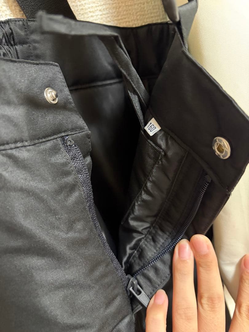 【新品タグ付き】FILA スキーウェア 上下セット 子ども用 アイボリー/ブルー